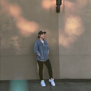 Meet your Posher, Alisa